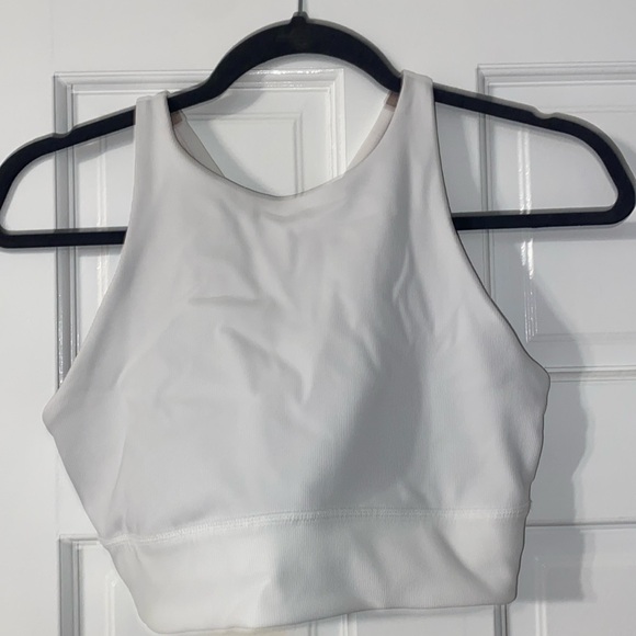 Lululemon high neck sports bra - Picture 2 of 4